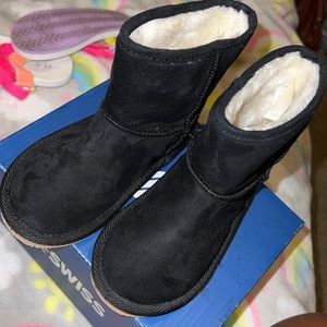 Old navy !! Used in good condition !!